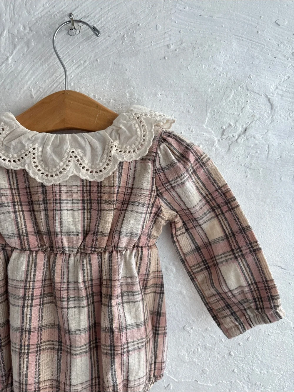 NWT 6-9 month baby girl plaid collared Nicole miller bodysuit